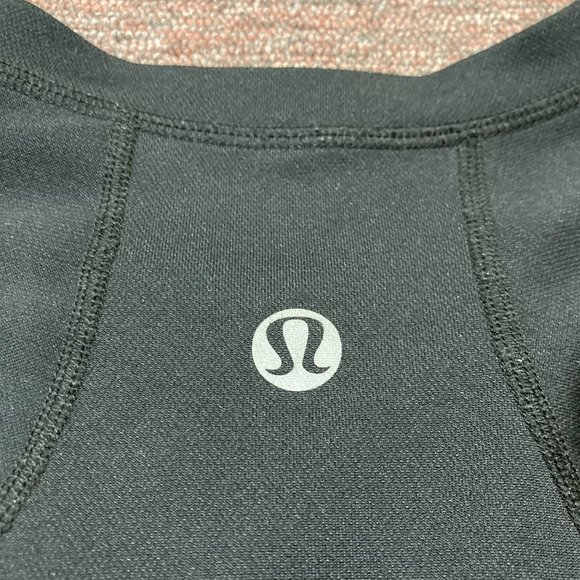 Lululemon Women's Size 8 Shirt Long Sleeve Nylon Blend Logo Black - Picture 3 of 7